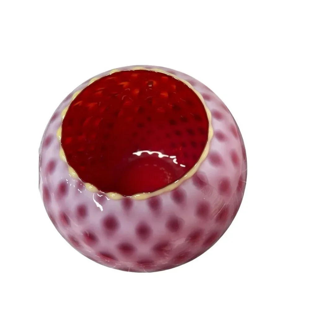 Unknown red round